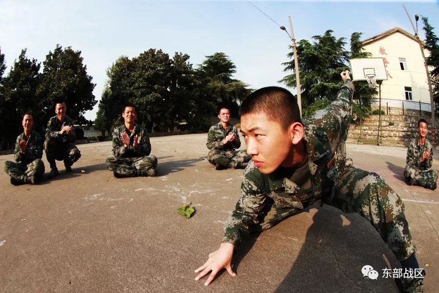 兵连有个新兵是全国武术锦标赛冠军?!|王杰|新