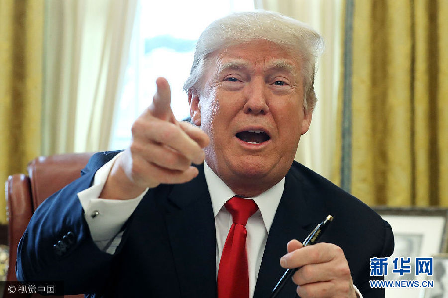 美总统特朗普签署1.5万亿美元税改法案