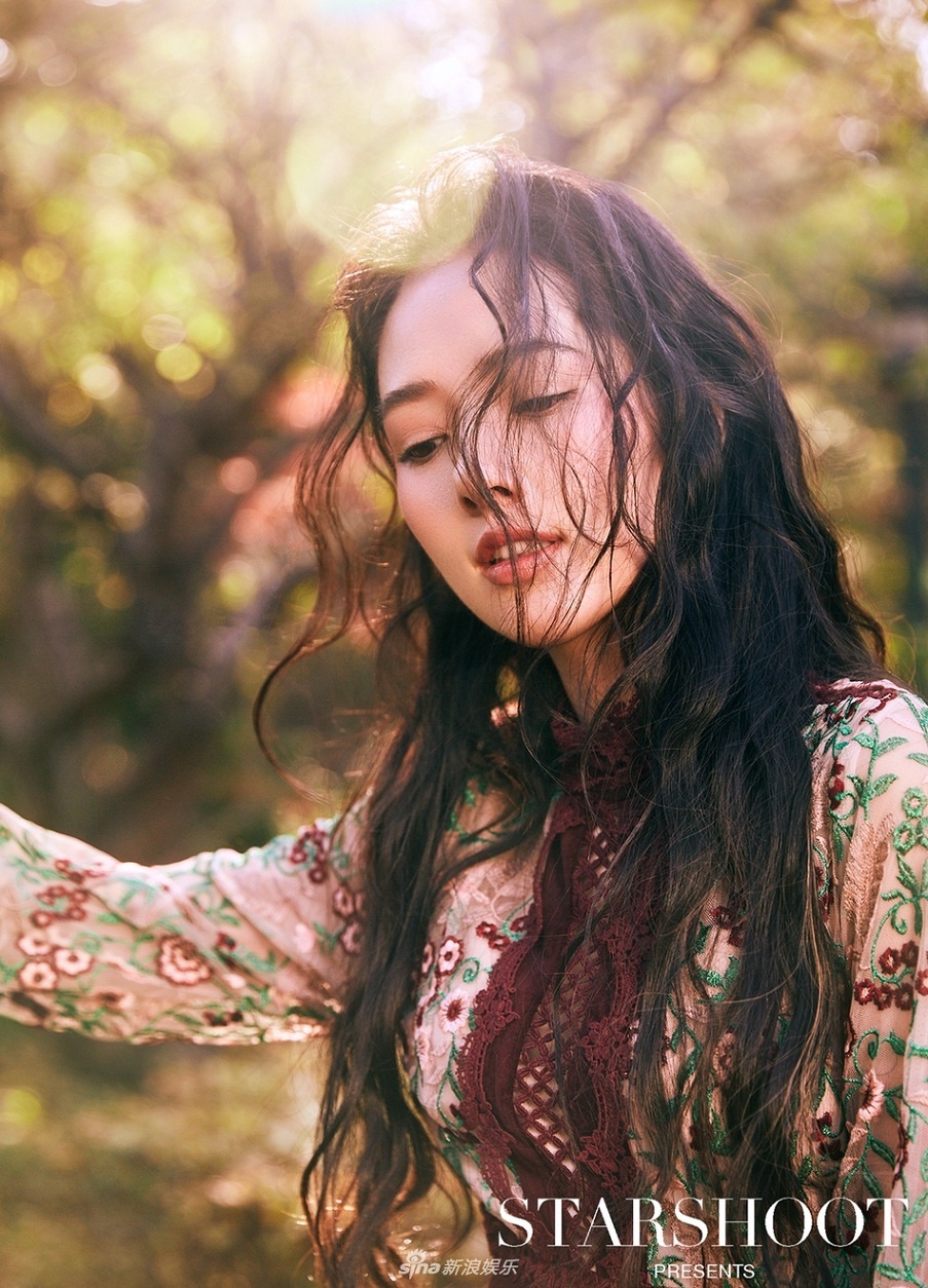 风景美人更美!郭碧婷写真 这身你都不敢穿出门