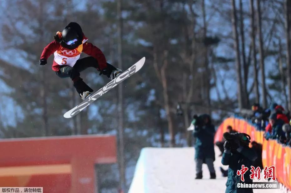 平昌冬奥会中国首枚奖牌!刘佳宇单板U型池摘银