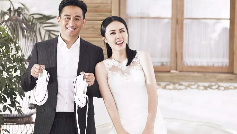 记得黄磊和孙莉结婚的时候,早上黄磊刷牙的时候对孙莉说: