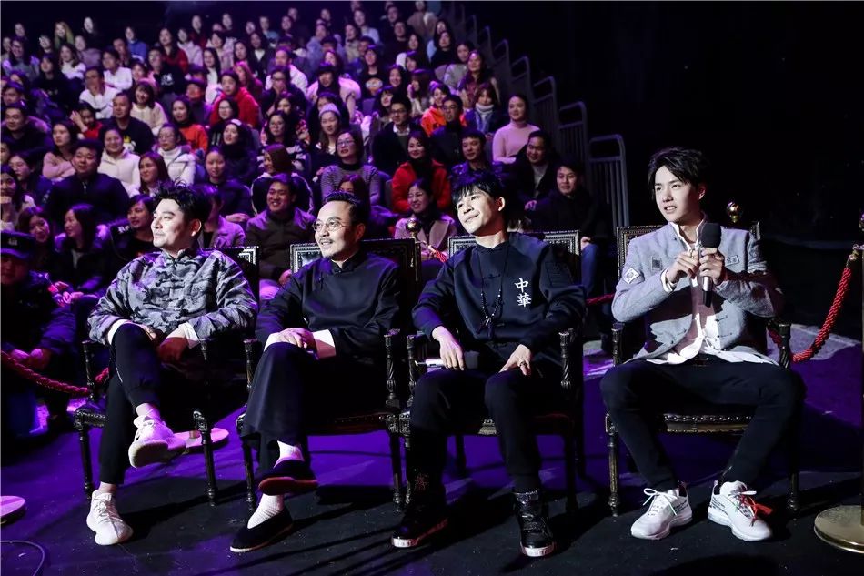 郭德纲《天天向上》过招汪涵 德云社天天兄弟上演"