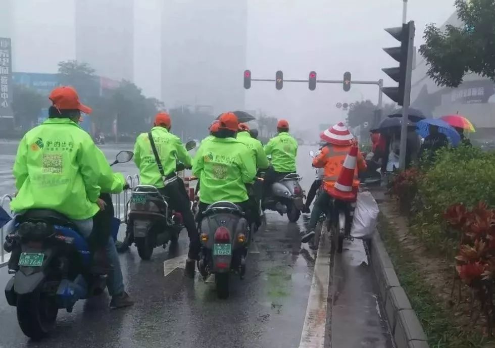 甘肃流动人口_甘肃人口密度分布图(3)