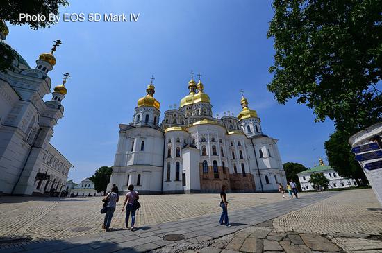初識(shí)基輔，神光敲開(kāi)那扇窗