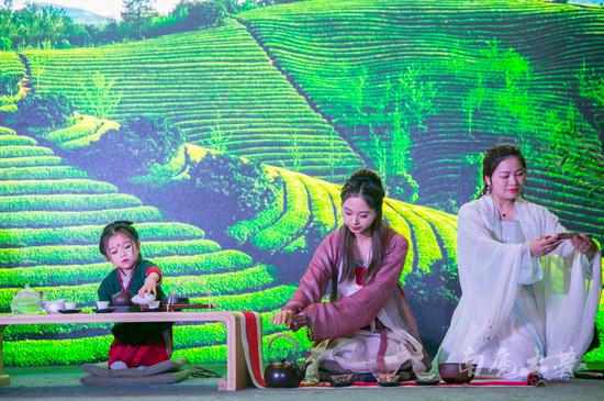我们常聚的“茶话会”怎么来的,茶道又是何时传到<a href='http://travel.sina.com.cn/riben-lvyou/?from=b-keyword' target='_blank'>日本</a>去的