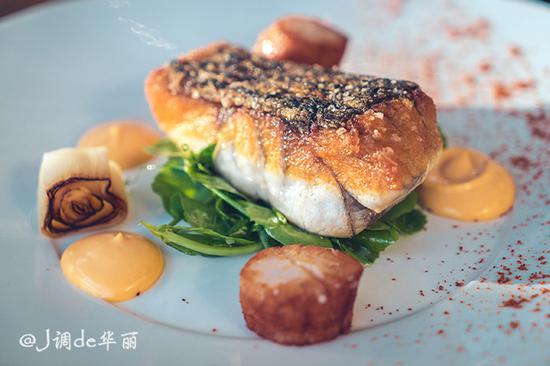 【<a href='http://travel.sina.com.cn/aodaliya-lvyou/?from=b-keyword' target='_blank'><em><em><em>澳大利亚</em></em></em></a>】在低调奢华中寻找极致的美 <wbr>- <wbr><a href='http://travel.sina.com.cn/moerben-lvyou/?from=b-keyword' target='_blank'><em><em><em>墨尔本</em></em></em></a>篇