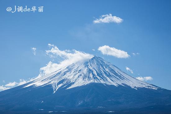 【日本】青空一朵玉芙蓉,看尽富士山风云变幻的三大绝景地