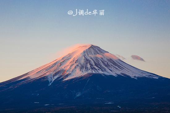 【日本】青空一朵玉芙蓉,看尽富士山风云变幻的三大绝景地