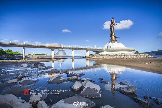 浓缩万千世界精彩的小城,不一样的<a href='http://travel-sina-com-cn.688vv.cn/aomenshi-lvyou/?from=b-keyword' target='_blank'><em><em>澳门</em></em></a>