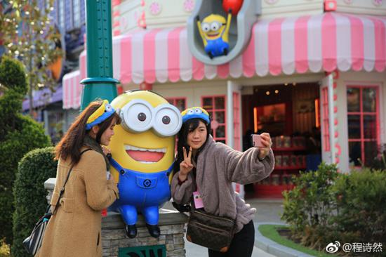 <a href='http://travel.sina.com.cn/riben-lvyou/?from=b-keyword' target='_blank'><em>日本</em></a>环球影城,快来High翻四月小长假