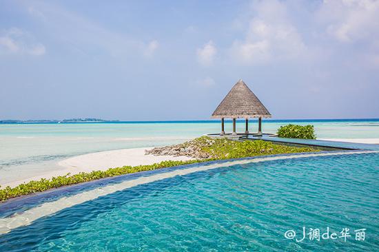 【<a href='http://travel.sina.com.cn/maerdaifu-lvyou/?from=b-keyword' target='_blank'>马尔代夫</a>】四季库达岛:小而美的<a href='http://travel.sina.com.cn/maerdaifu-lvyou/?from=b-keyword' target='_blank'>马尔代夫</a>风情后花园