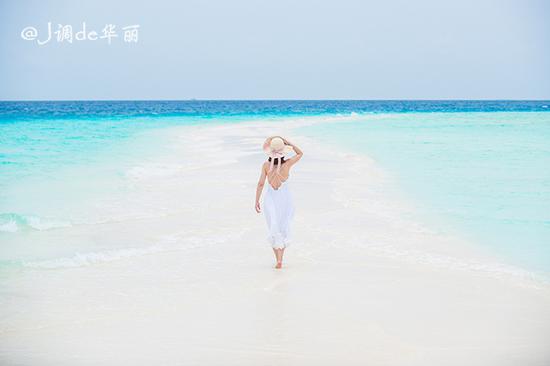 【<a href='http://travel.sina.com.cn/maerdaifu-lvyou/?from=b-keyword' target='_blank'><em><em>马尔代夫</em></em></a>】四季<a href='http://travel.sina.com.cn/landadao-lvyou/?from=b-keyword' target='_blank'><em><em>兰达岛</em></em></a>:最浪漫奢华的梦中婚礼胜地