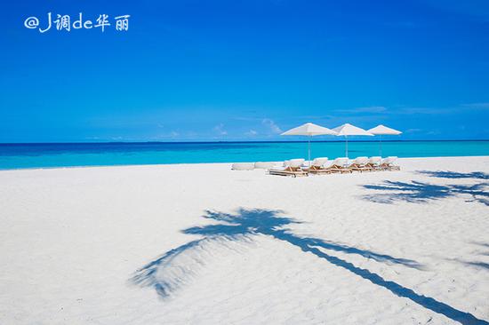 【<a href='http://travel.sina.com.cn/maerdaifu-lvyou/?from=b-keyword' target='_blank'><em><em>马尔代夫</em></em></a>】四季<a href='http://travel.sina.com.cn/landadao-lvyou/?from=b-keyword' target='_blank'><em><em>兰达岛</em></em></a>:最浪漫奢华的梦中婚礼胜地