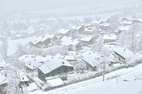 奥地利基茨比厄尔，滑雪小镇里的冬天
