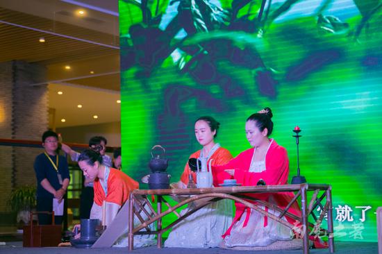 我们常聚的“茶话会”怎么来的,茶道又是何时传到<a href='http://travel.sina.com.cn/riben-lvyou/?from=b-keyword' target='_blank'>日本</a>去的