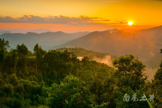 <a href='http://travel.sina.com.cn/taiguo-lvyou/?from=b-keyword' target='_blank'>泰国</a>北部有一个“云南村”,风景堪比元阳梯田