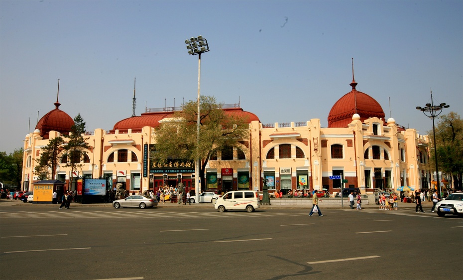 黑龙江省博物馆(图片来源于网络)