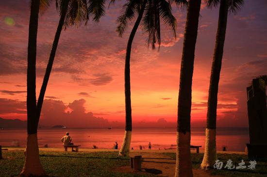 旱季的芽庄 每天都可以看到这样的日出