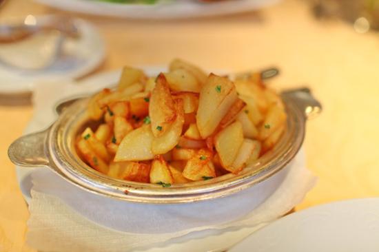 德国葡萄酒小镇-吕德斯海姆