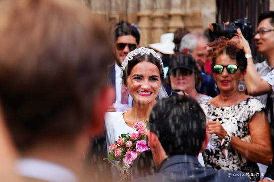 【西班牙】塞维利亚 <wbr>主教堂前邂逅桃色新娘