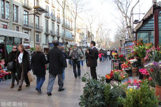 【熊猫爱旅行】和闺蜜一起感受Rambla的花样心情—— <wbr>巴塞罗那.兰布拉斯大街 【熊猫爱旅行】和闺蜜一起感受Rambla的花样心情—— <wbr>巴塞罗那.兰布拉斯大街