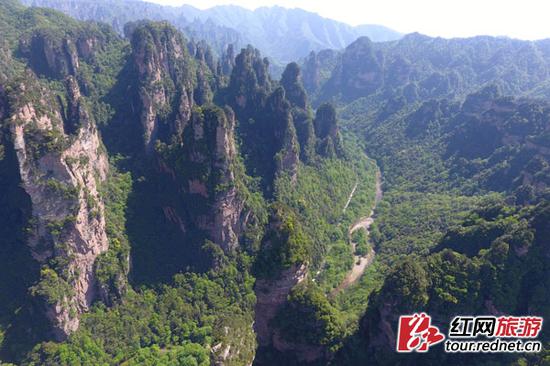 航拍的世界自然遗产湖南张家界武陵源风景区。