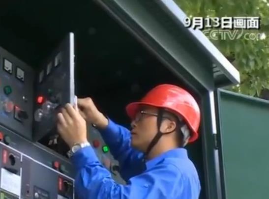 浙江宁波:关闭沿海景区 排查供电 渔船安全检查