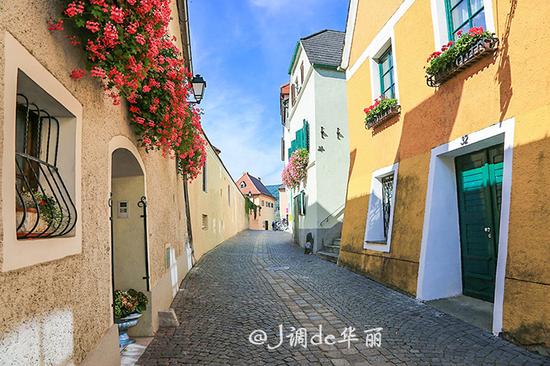 【<a href='http://travel.sina.com.cn/aodili-lvyou/?from=b-keyword' target='_blank'><em>奥地利</em></a>】杜恩施泰因:多瑙河畔最美丽的小镇