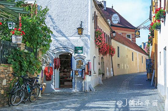 【<a href='http://travel.sina.com.cn/aodili-lvyou/?from=b-keyword' target='_blank'><em>奥地利</em></a>】杜恩施泰因:多瑙河畔最美丽的小镇