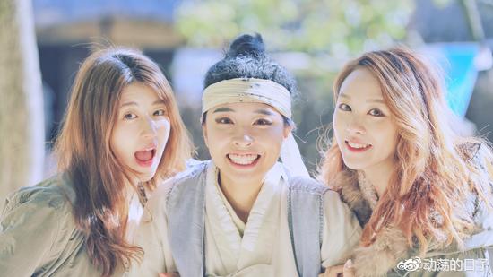 深秋时节,歪果仁美女帅哥们的韩国特色游 <wbr>