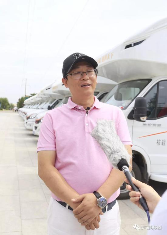 乌兰浩特市电视台采访中