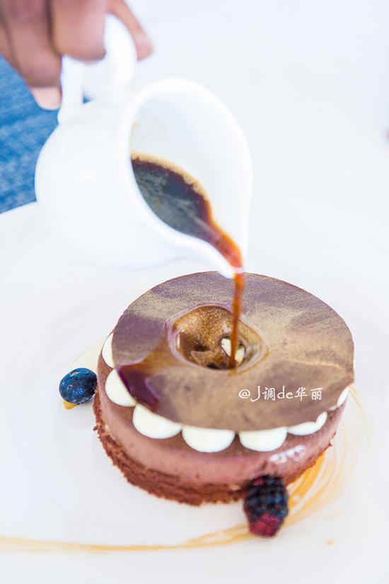 【<a href='http://travel.sina.com.cn/maerdaifu-lvyou/?from=b-keyword' target='_blank'>马尔代夫</a>】四季库达岛:小而美的<a href='http://travel.sina.com.cn/maerdaifu-lvyou/?from=b-keyword' target='_blank'>马尔代夫</a>风情后花园