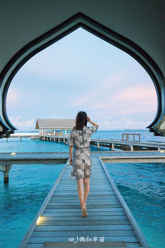 【<a href='http://travel.sina.com.cn/maerdaifu-lvyou/?from=b-keyword' target='_blank'><em><em>马尔代夫</em></em></a>】四季<a href='http://travel.sina.com.cn/landadao-lvyou/?from=b-keyword' target='_blank'><em><em>兰达岛</em></em></a>:最浪漫奢华的梦中婚礼胜地