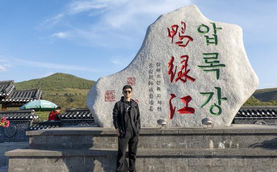 吉林的秋天这么美!长白林海,层林尽染,犹如一幅色彩斑斓的画卷