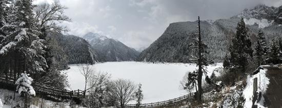 雪中的长海