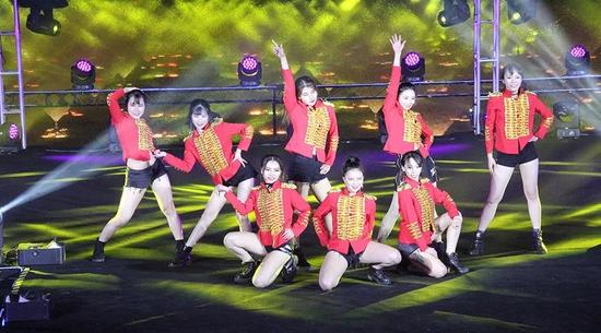 南昌万达乐园抖音跨年夜 HIGH启2018