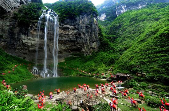 吉首风光照片《德夯——峡谷飞纱》 唐虎 摄