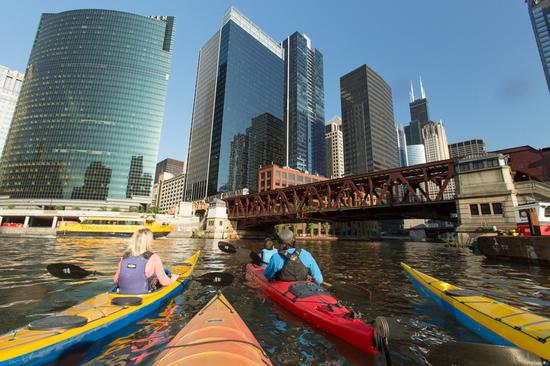 Chicago-River-Kayak-Group