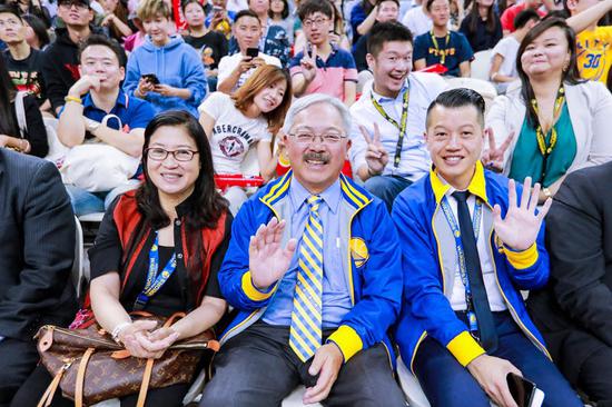 2017年10月,李孟贤市长率旧金山代表团在上海参加金州勇士队活动