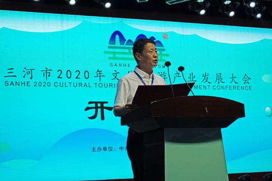 廊坊市文化廣電和旅游局黨組成員、副局長秦冬致辭