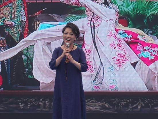 沈铁梅现场演唱