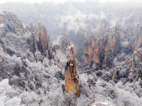 山景  邓道理 摄