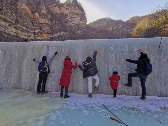 北京冰雪文化旅游季启动推出22条冰雪旅游线路