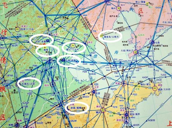 从航图上看，石家庄机场周边共有三个大型机场、三个中型机场