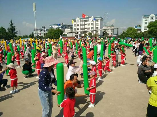 石林多种形式庆祝六一国际儿童节
