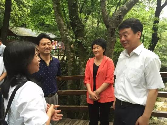 金寨开启旅游扶贫新模式 省旅游局局长来督战