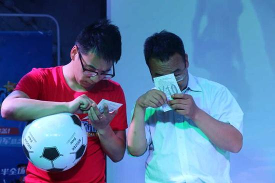 今年夏天最重要的两件事:看欧洲杯和买竞彩!