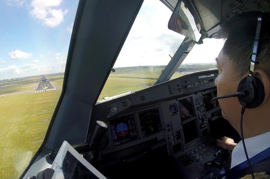 东航上海-阿姆斯特丹航线开航 东航发力国际市