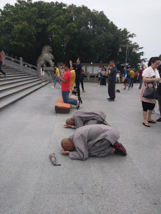 宏信大和尚行脚3100公里 朝礼圣地大愿之行圆满_新浪旅游_新浪网