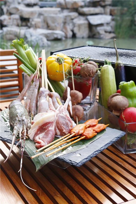 天津生态城世茂希尔顿酒店夏日花园烧烤派对